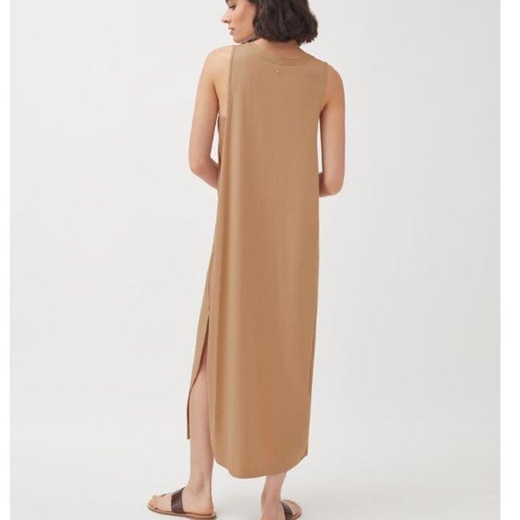 Cuyana Tan Maxi Dress - Picture 2 of 13